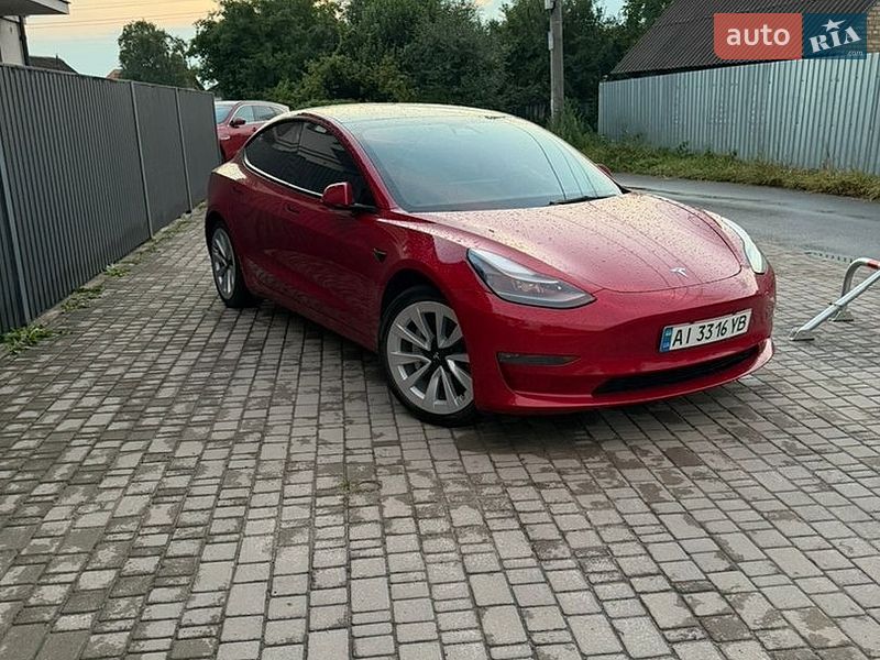 Tesla Model 3 2022