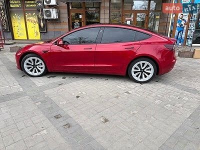Седан Tesla Model 3 2022 в Києві