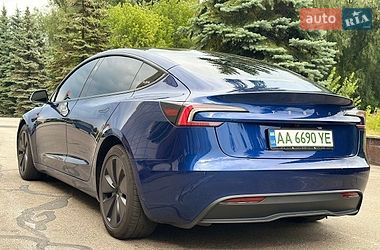 Седан Tesla Model 3 2024 в Киеве фото 4 Седан Tesla Model 3 2024 в Киеве