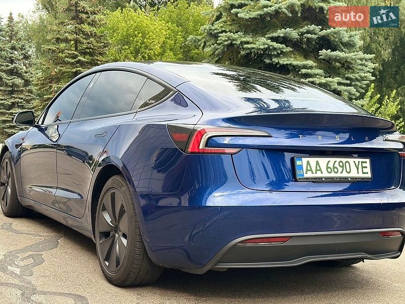 Седан Tesla Model 3 2024 в Киеве фото 4 Седан Tesla Model 3 2024 в Киеве