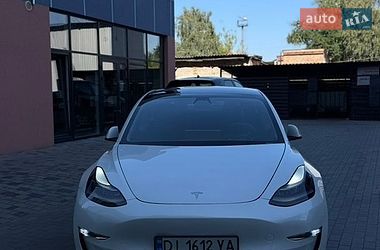 Седан Tesla Model 3 2021 в Луцке