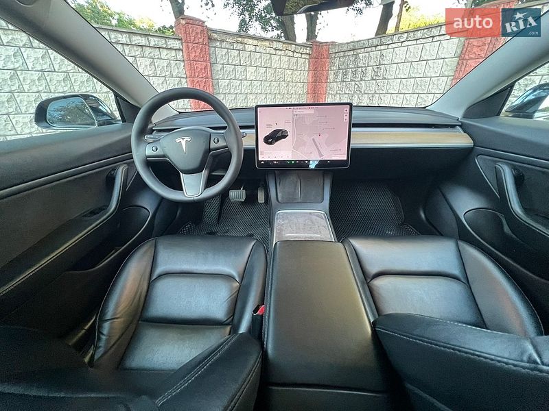 Седан Tesla Model 3 2021 в Хмельницькому