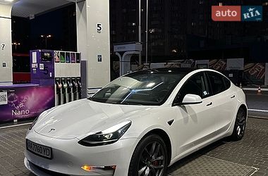 Седан Tesla Model 3 2023 в Киеве