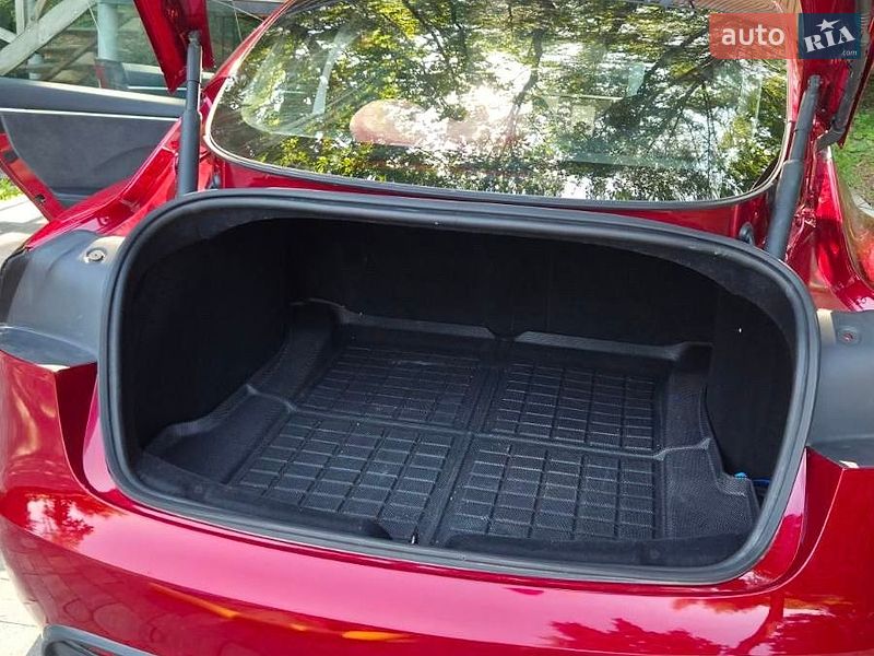 Седан Tesla Model 3 2024 в Самборі фото 26 Седан Tesla Model 3 2024 в Самборі