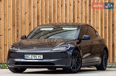 Седан Tesla Model 3 2024 в Львові
