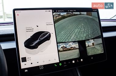 Седан Tesla Model 3 2024 в Львові