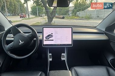 Седан Tesla Model 3 2020 в Черкасах фото 5 Седан Tesla Model 3 2020 в Черкасах