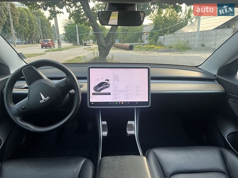 Седан Tesla Model 3 2020 в Черкасах фото 5 Седан Tesla Model 3 2020 в Черкасах