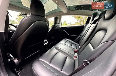 Седан Tesla Model 3 2018 в Вінниці
