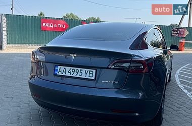 Седан Tesla Model 3 2019 в Києві фото 3 Седан Tesla Model 3 2019 в Києві