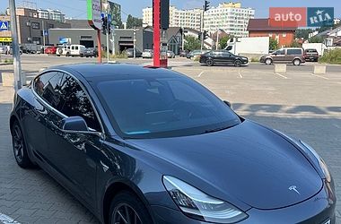 Седан Tesla Model 3 2019 в Києві фото Седан Tesla Model 3 2019 в Києві