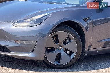 Седан Tesla Model 3 2021 в Кривом Роге