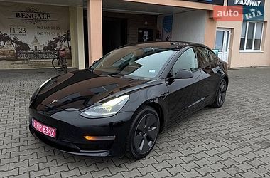 Седан Tesla Model 3 2022 в Львове