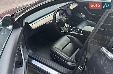 Седан Tesla Model 3 2018 в Києві
