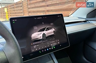 Седан Tesla Model 3 2023 в Києві