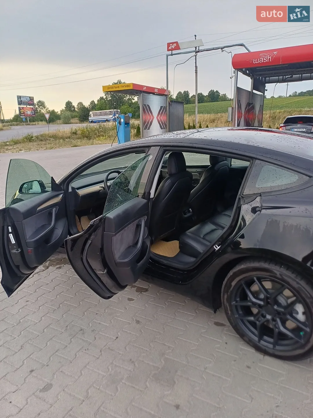 2022 Tesla Model 3 - мініатюра 8