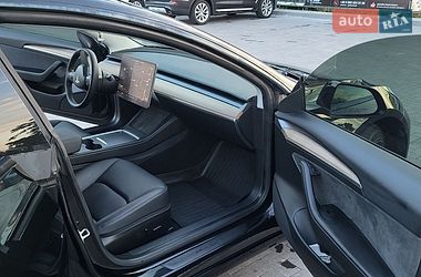 Седан Tesla Model 3 2023 в Лубнах