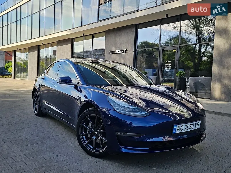 Tesla Model 3