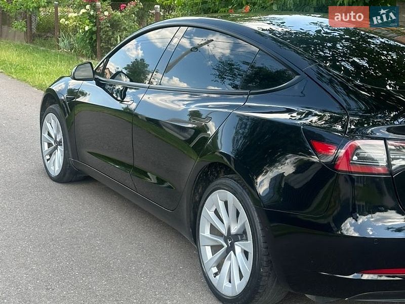 Седан Tesla Model 3 2021 в Львові фото 5 Седан Tesla Model 3 2021 в Львові