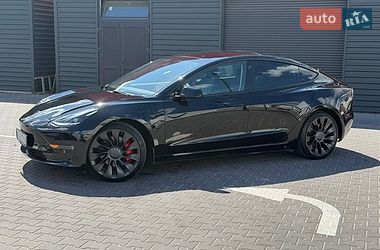 Седан Tesla Model 3 2022 в Києві