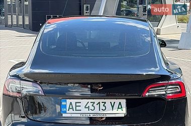 Седан Tesla Model 3 2022 в Києві