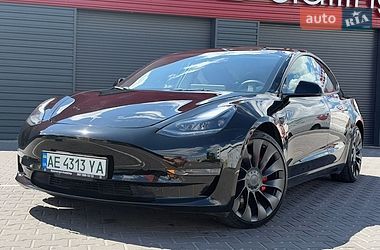 Седан Tesla Model 3 2022 в Києві
