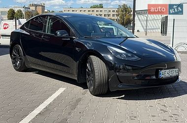 Седан Tesla Model 3 2022 в Києві
