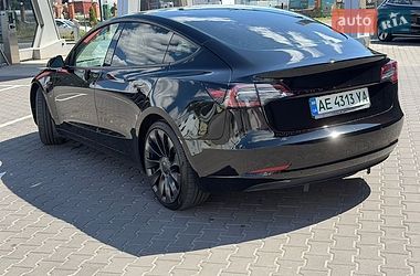 Седан Tesla Model 3 2022 в Києві