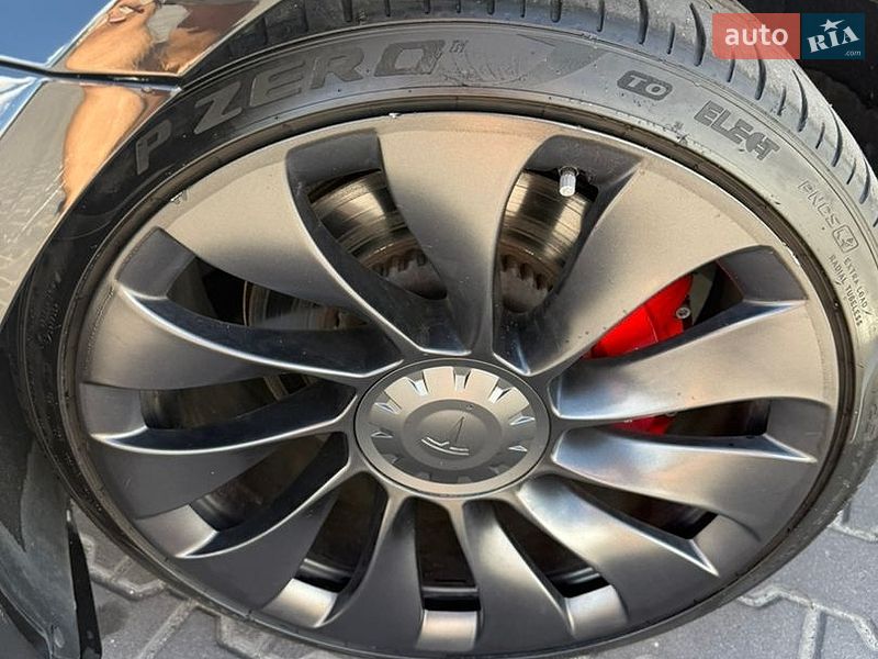 Седан Tesla Model 3 2022 в Києві