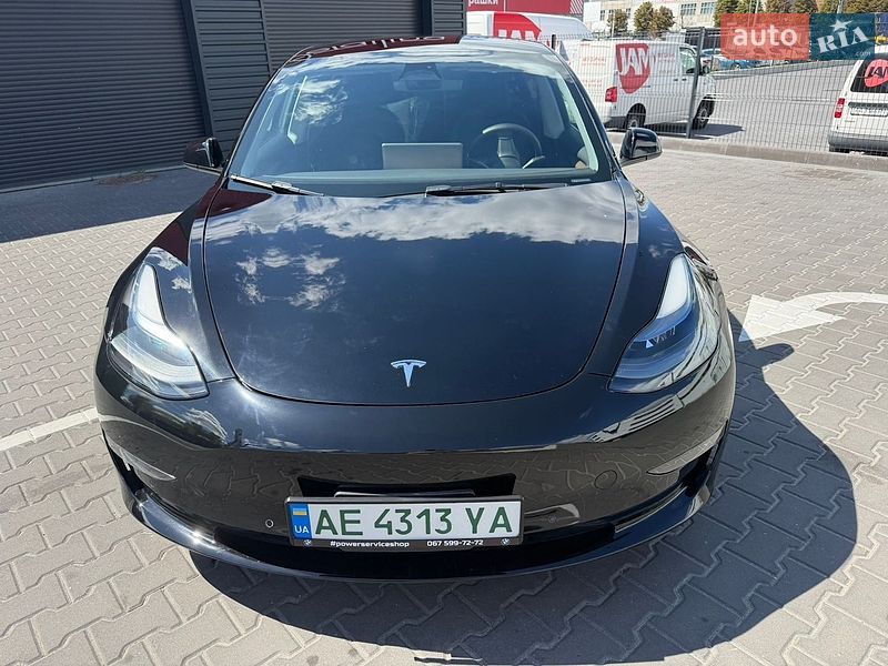 Седан Tesla Model 3 2022 в Києві