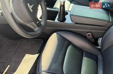 Седан Tesla Model 3 2022 в Києві