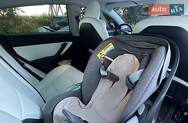 Седан Tesla Model 3 2020 в Киеве
