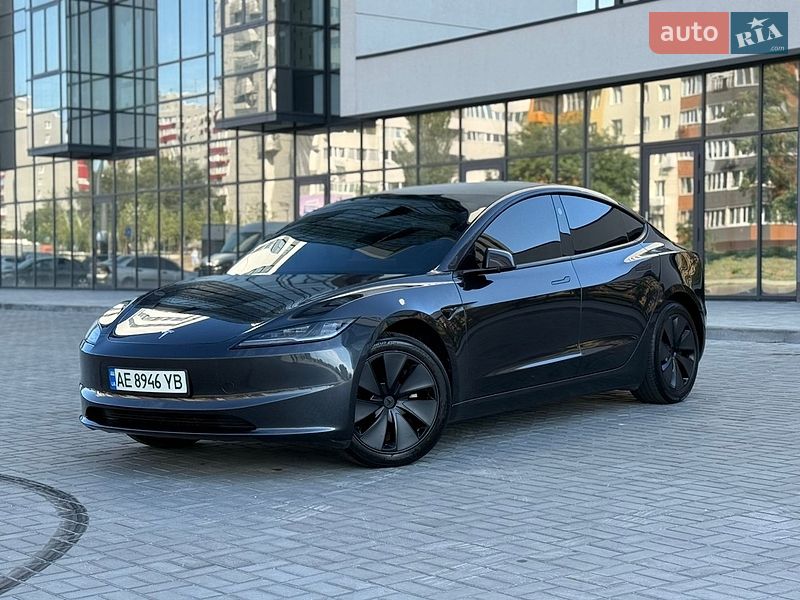 Седан Tesla Model 3 2024 в Днепре