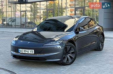Седан Tesla Model 3 2024 в Днепре
