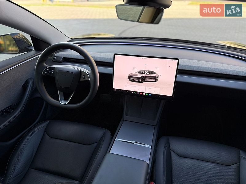 Седан Tesla Model 3 2024 в Днепре