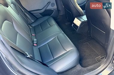 Седан Tesla Model 3 2024 в Днепре