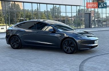 Седан Tesla Model 3 2024 в Днепре