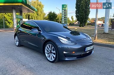 Седан Tesla Model 3 2018 в Кропивницком