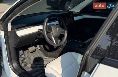 Седан Tesla Model 3 2021 в Одессе