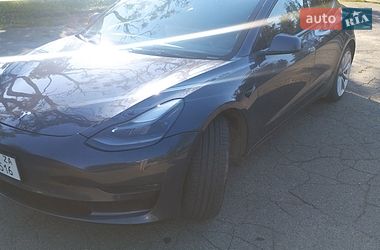 Седан Tesla Model 3 2022 в Кривому Розі