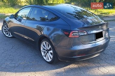 Седан Tesla Model 3 2022 в Кривому Розі