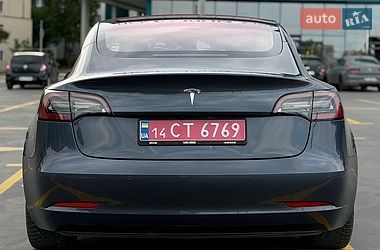 Седан Tesla Model 3 2018 в Тернополе