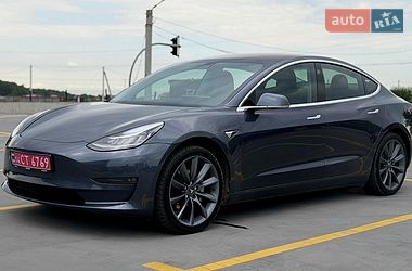 Седан Tesla Model 3 2018 в Тернополе