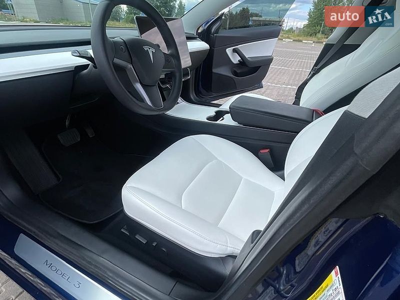 Седан Tesla Model 3 2019 в Вишгороді