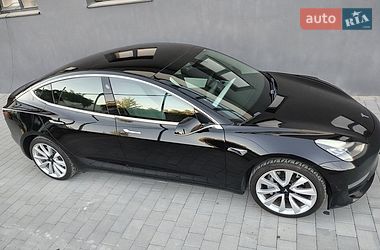 Седан Tesla Model 3 2019 в Ивано-Франковске