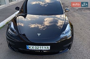 Седан Tesla Model 3 2023 в Харькове