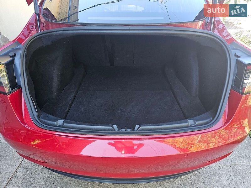 Седан Tesla Model 3 2018 в Одессе