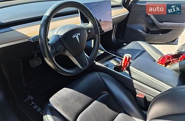 Седан Tesla Model 3 2019 в Дніпрі