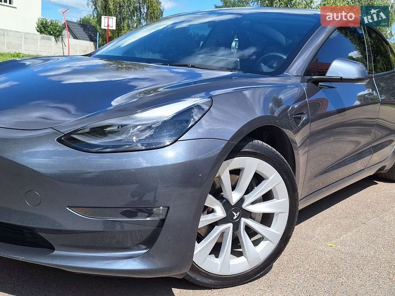 Седан Tesla Model 3 2023 в Києві фото Седан Tesla Model 3 2023 в Києві