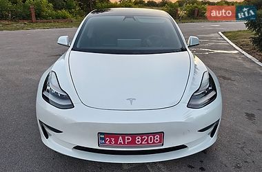 Седан Tesla Model 3 2020 в Киеве фото 2 Седан Tesla Model 3 2020 в Киеве